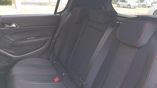 Peugeot 308 image 2
