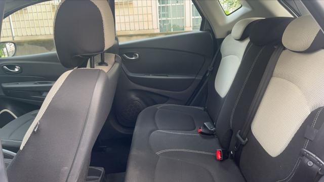 Renault Captur image 2