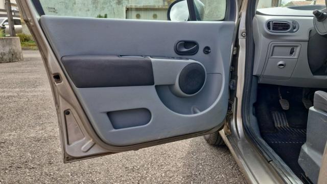 Renault Modus image 2