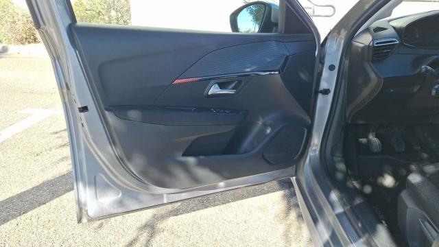 Peugeot 208 image 3
