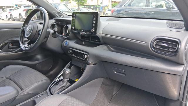 Toyota Yaris image 2