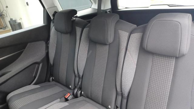 Peugeot 5008 image 8