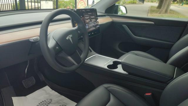Tesla Model Y image 4
