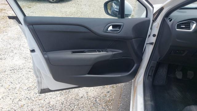 Citroen C4 image 8