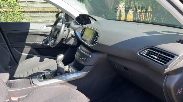 Peugeot 308 image 7