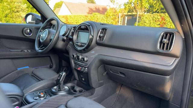 Mini Countryman image 8