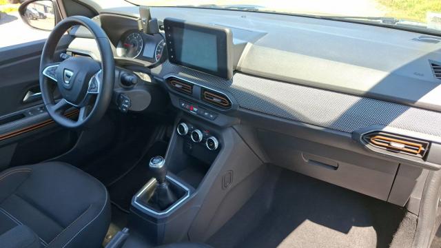 Dacia Sandero image 8