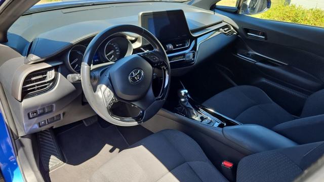 Toyota C-Hr image 5