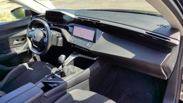 Peugeot 308 image 9
