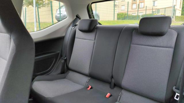 Volkswagen Up! image 6