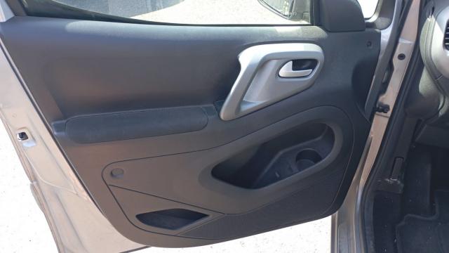 Peugeot Partner Tepee image 1