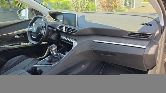 Peugeot 3008 image 3