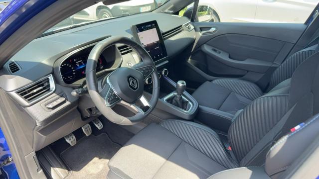 Renault Clio image 1