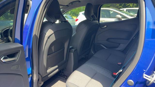 Renault Clio image 6