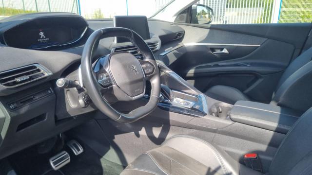 Peugeot 5008 image 2