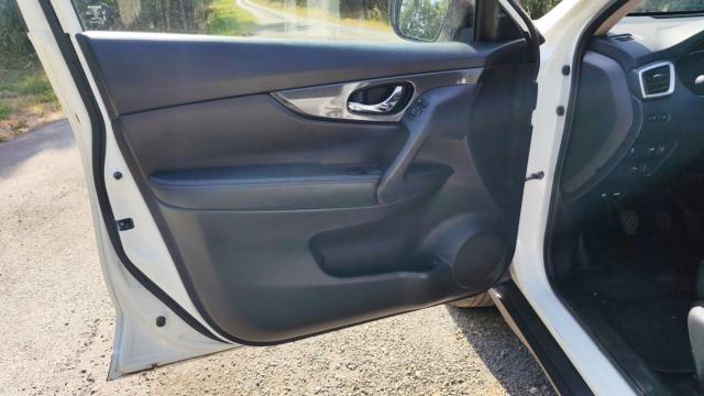 Nissan X-Trail image 1