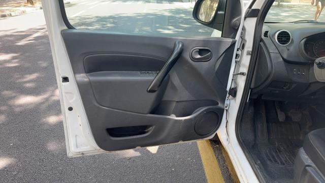 Renault Kangoo image 8