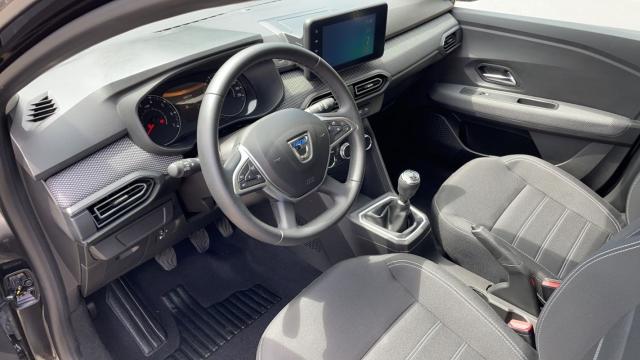 Dacia Sandero image 9