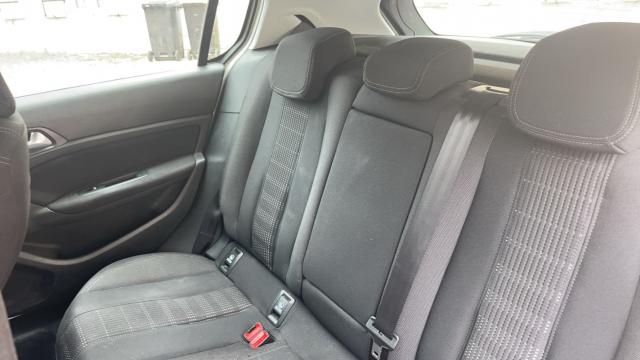 Peugeot 308 image 7