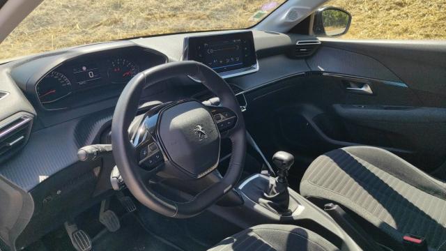 Peugeot 208 image 7