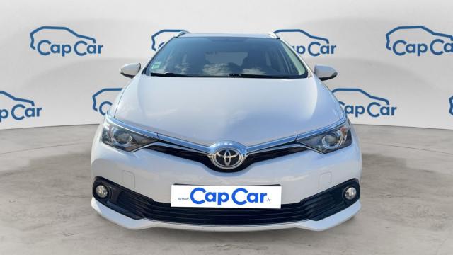 Toyota Auris image 2