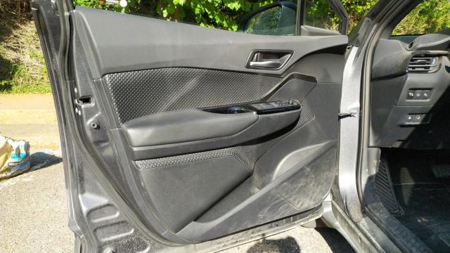 Toyota C-Hr image 5