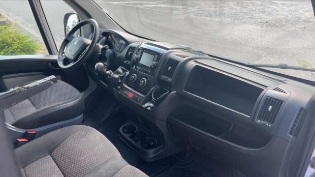 Peugeot Boxer image 3