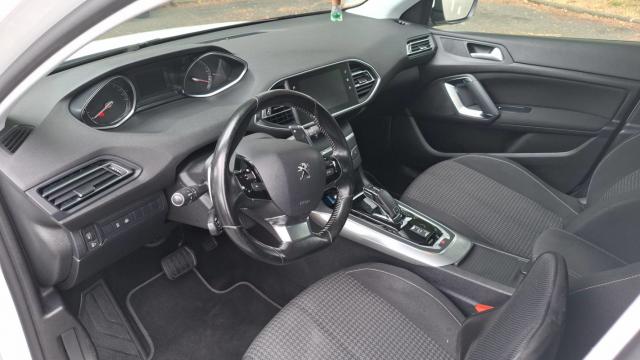 Peugeot 308 image 4