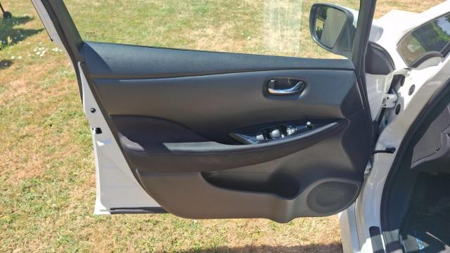 Nissan Leaf image 8