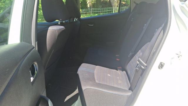 Nissan Leaf image 1
