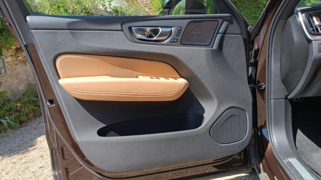 Volvo Xc60 image 8