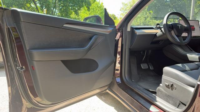 Tesla Model Y image 5