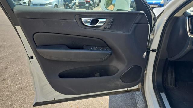 Volvo Xc60 image 1