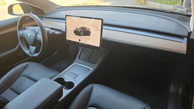 Tesla Model 3 image 3