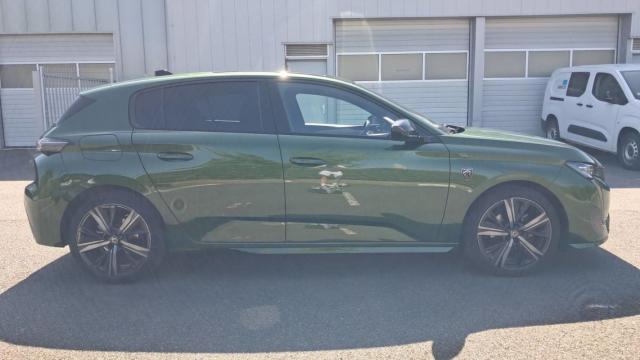Peugeot 308 image 1