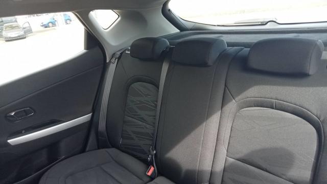 Kia Ceed image 8