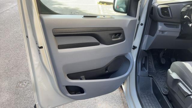 Peugeot Traveller image 4