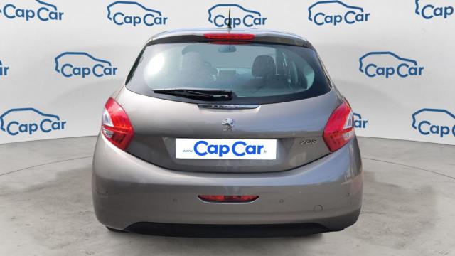 Peugeot 208 image 2