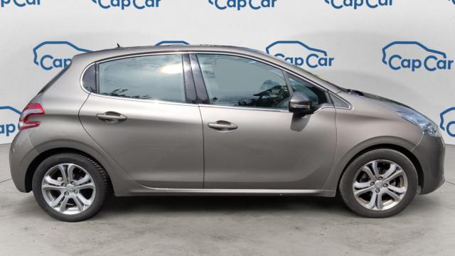 Peugeot 208 image 3