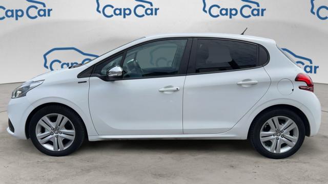 Peugeot 208 image 1