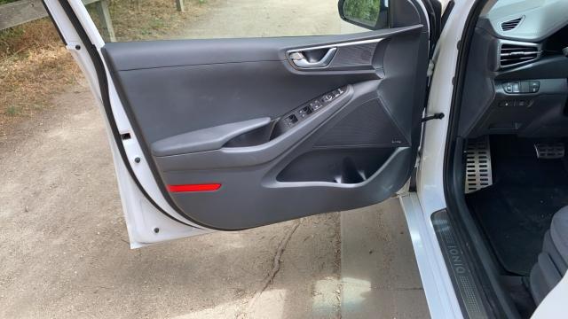 Hyundai Ioniq image 8