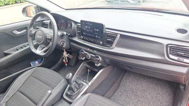 Kia Rio image 7