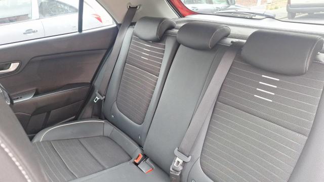 Kia Rio image 4