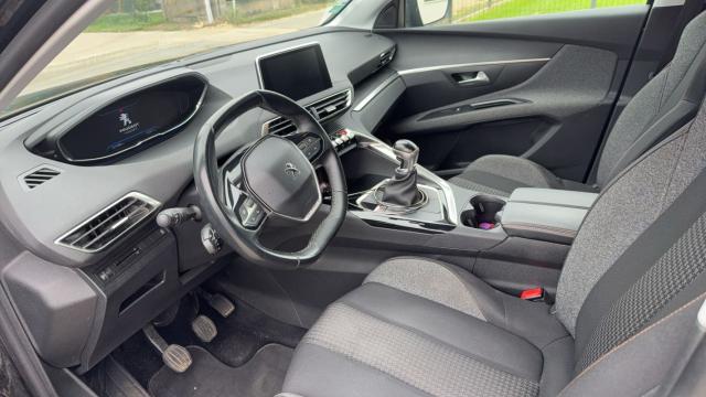 Peugeot 5008 image 7