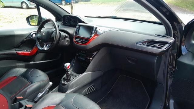 Peugeot 208 image 6