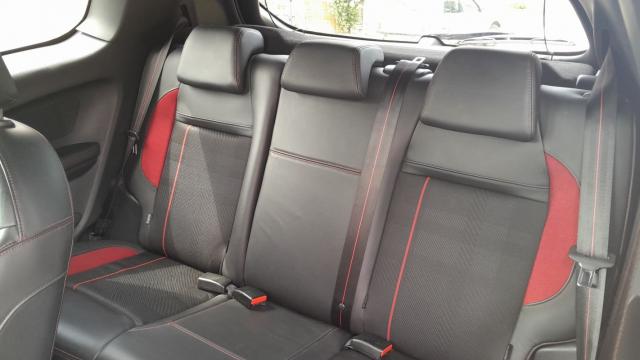 Peugeot 208 image 3