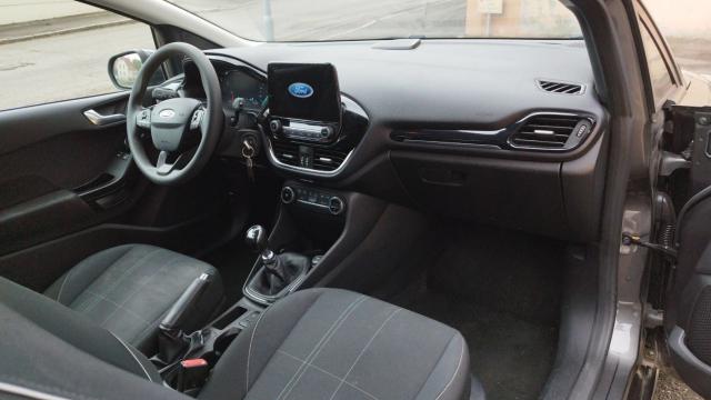 Ford Fiesta image 9
