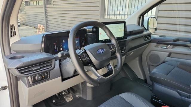 Ford Transit Custom image 5