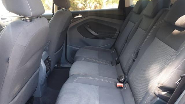Ford C-Max image 8