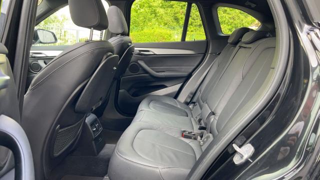 Bmw X1 image 2